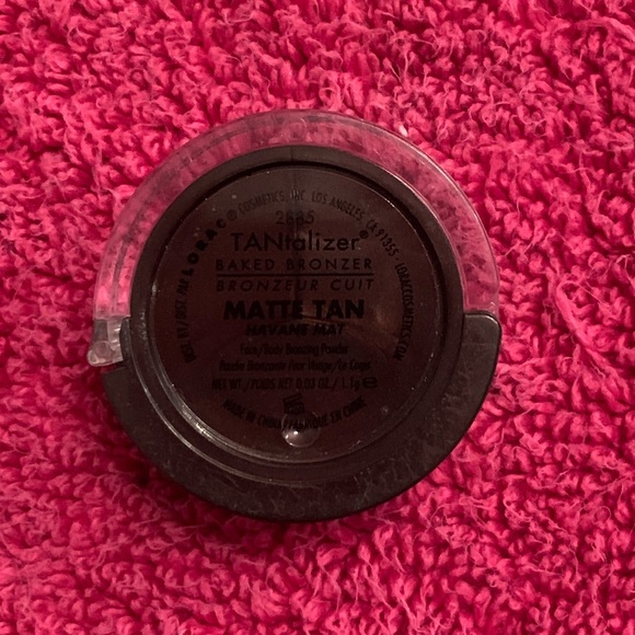 Lorac Bronzer - Picture 3 of 4